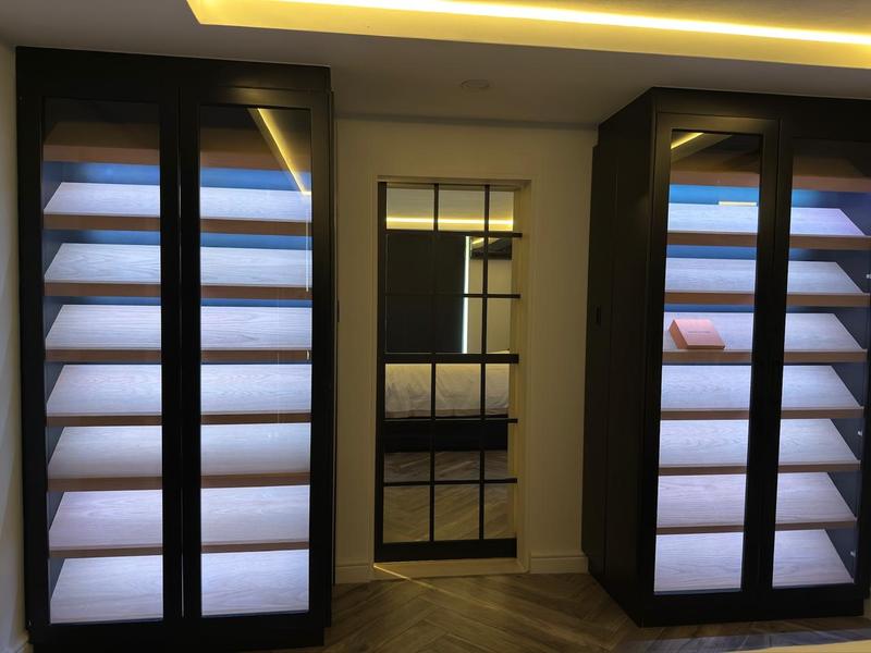 2 Bedroom Property for Sale in Sea Point Western Cape
